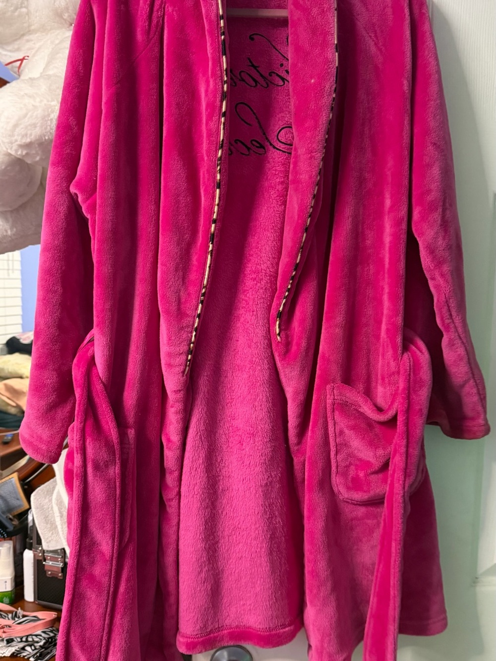 Victoria’s Secret.Plush Hot Pink Womens Coatigan. M/L